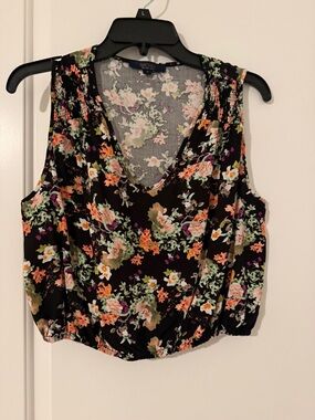 RACHEL Rachel Roy Black Floral V-Neck Cropped blouson top, smocking detail, M